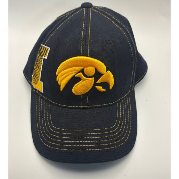 Iowa Hawkeyes Top Of The World OSFA Flex One Fit Hat Cap Black Gold Hawkeyes - Picture 1 of 5